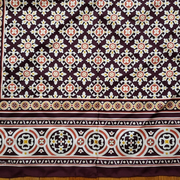 Vera Bradley Silk Scarf "Medallion" EUC - Picture 2 of 6